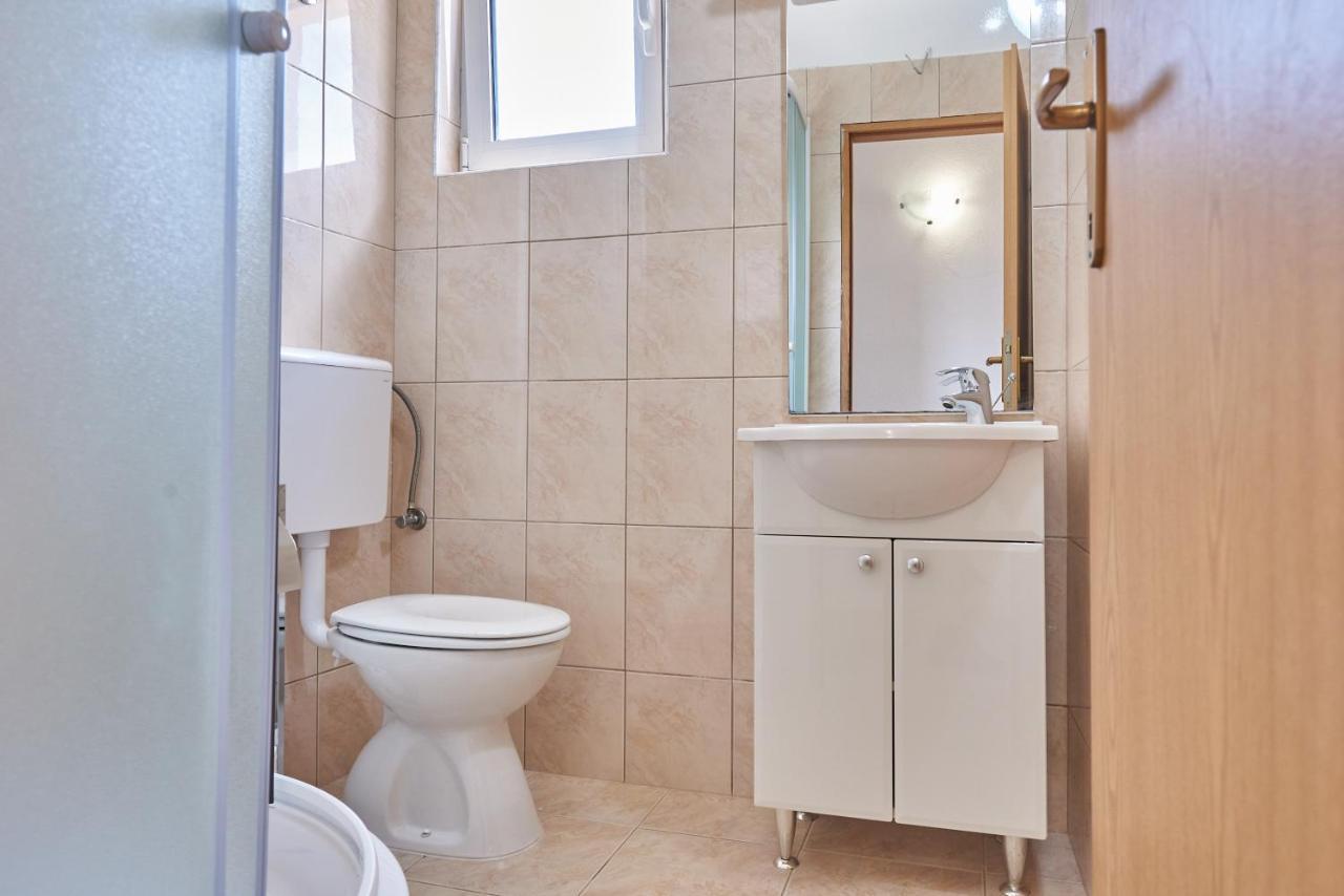 Apartments Lumi Рогозниця Екстер'єр фото